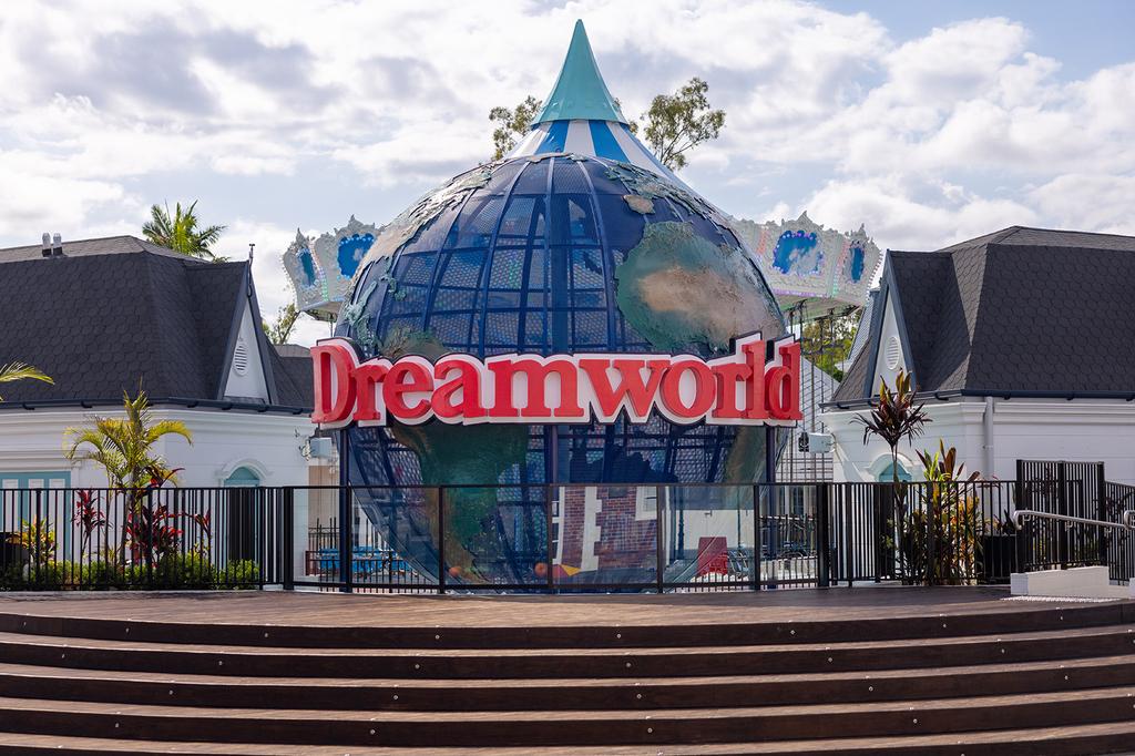 © Dreamworld