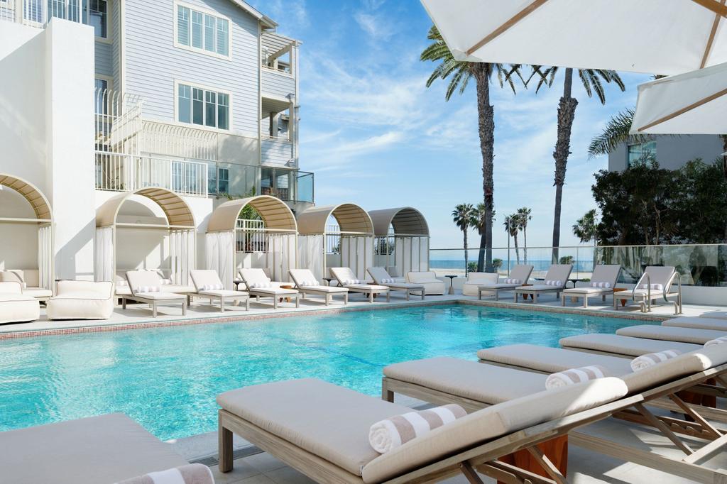 Outdoor pool at Sandbourne Santa Monica, Autograph Collection
