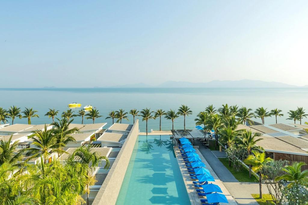 Infinity pool at Explorar Koh Samui