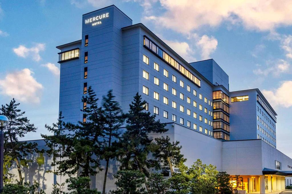 Contemporary hotel near Karatsu Castle and Nijinomatsubara pine forest.