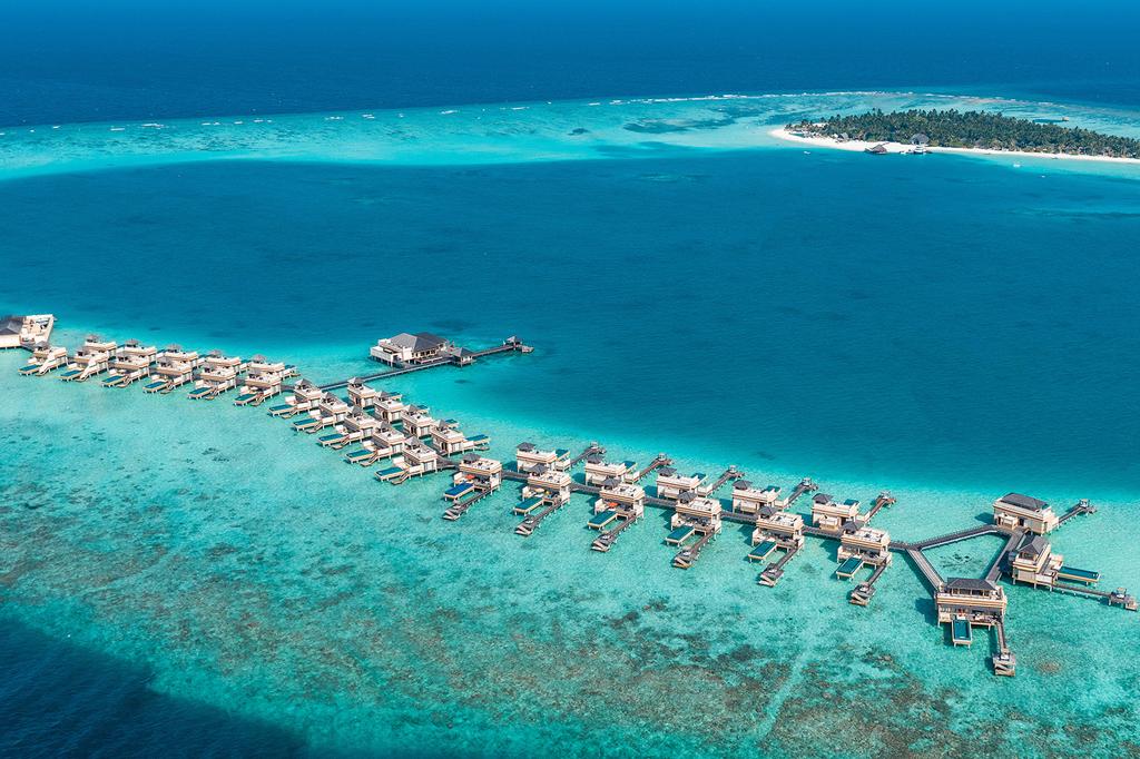 Aerial view of Angsana Velavaru