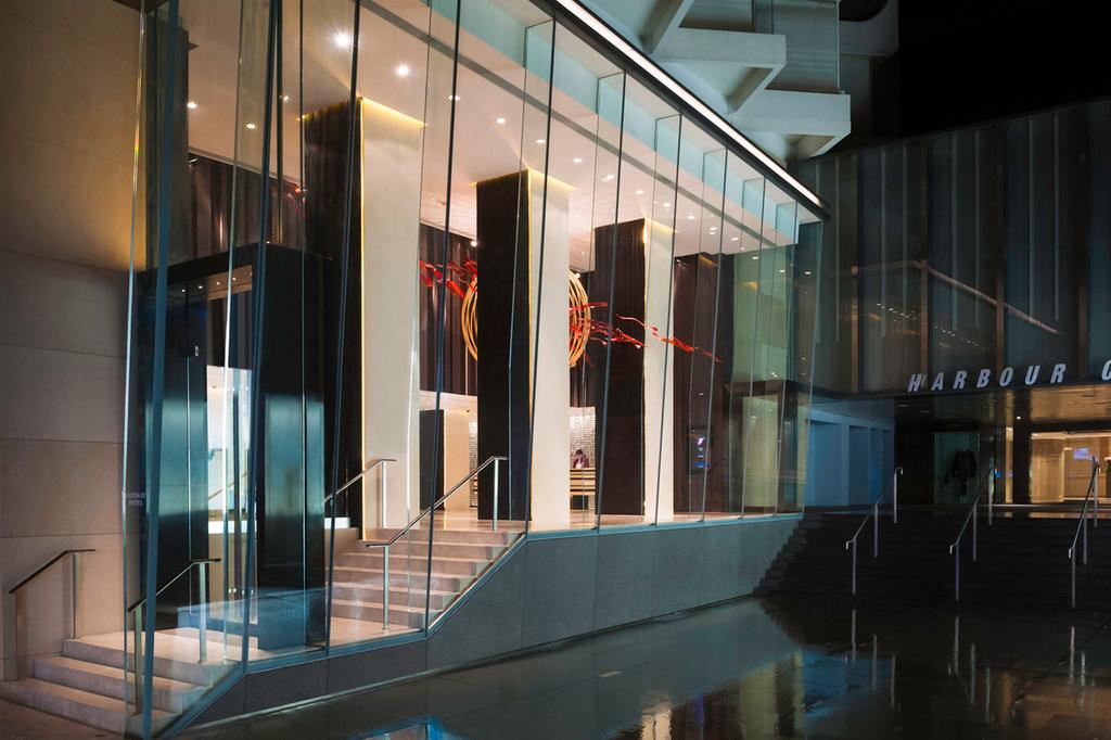Gateway Hotel Hong Kong Exterior