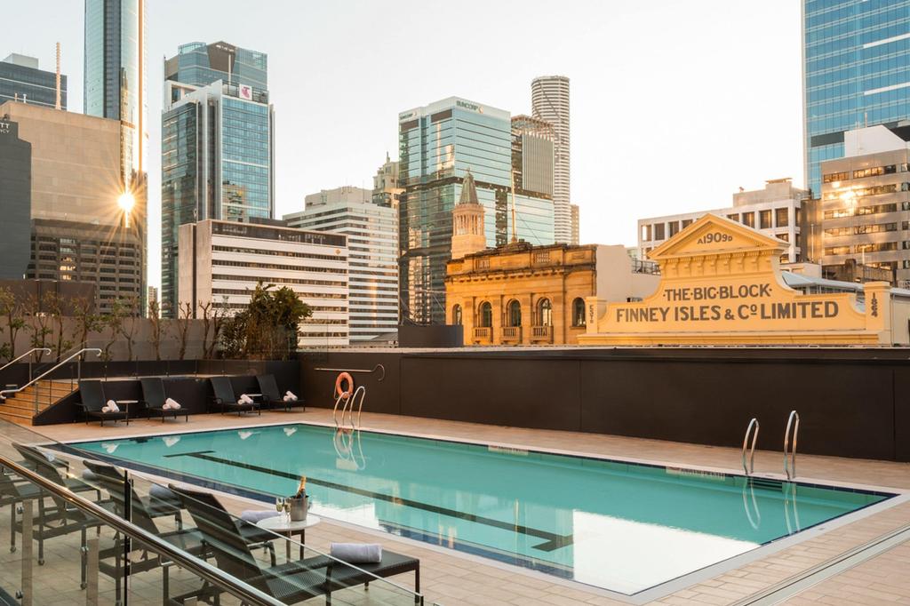 Rooftop pool with city views at Intercontinental Brisbane