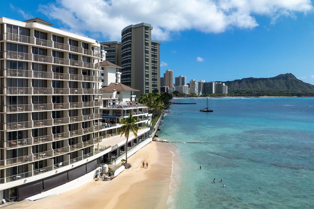 OUTRIGGER Reef Waikiki Beach Resort