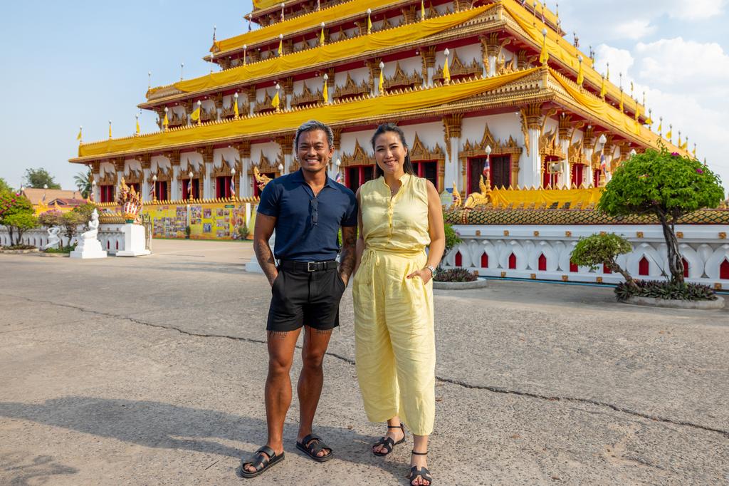 Diana & Khanh, Wat Nong Waeng temple, Khon Kaen 