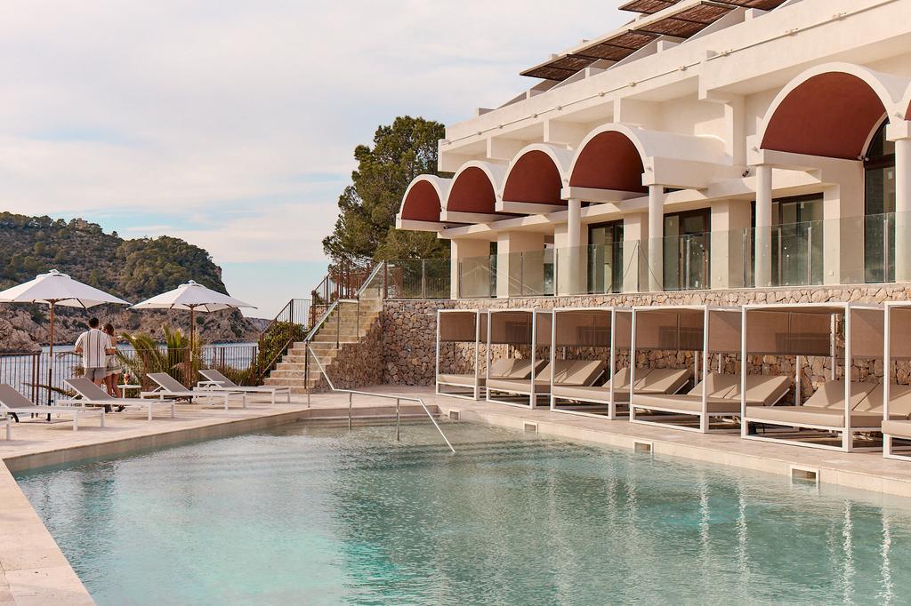 Luxury Escapes - Handpicked Escapes at the Best Prices on Earth - Luxury Off Grid Escapes With Private Game Room And Bbq