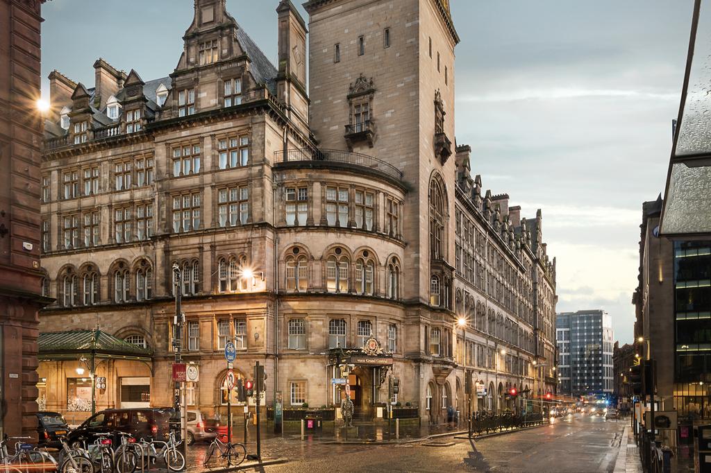 Grand Central Hotel in Glasgow with Victorian architecture.
