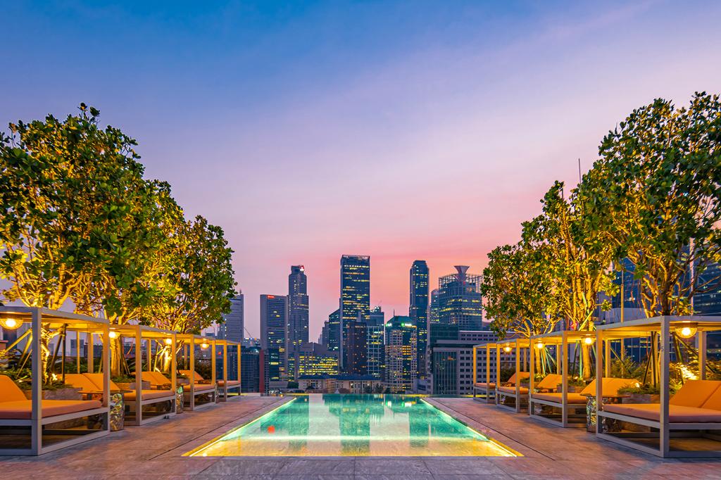 Rooftop pool at Mondrian Singapore Duxton 
