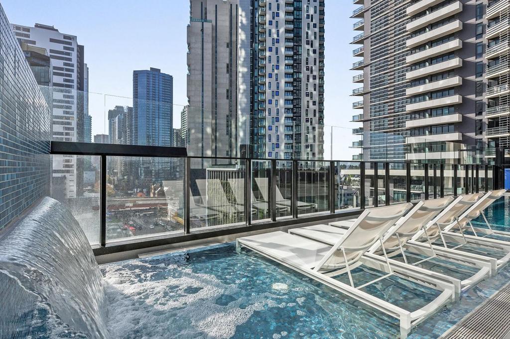 Chic rooftop pool with city views in Melbourne.