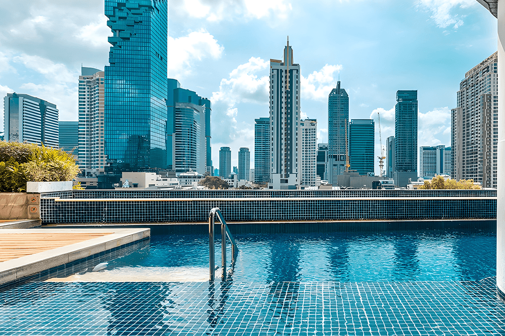 Pool at Pullman Bangkok Hotel 