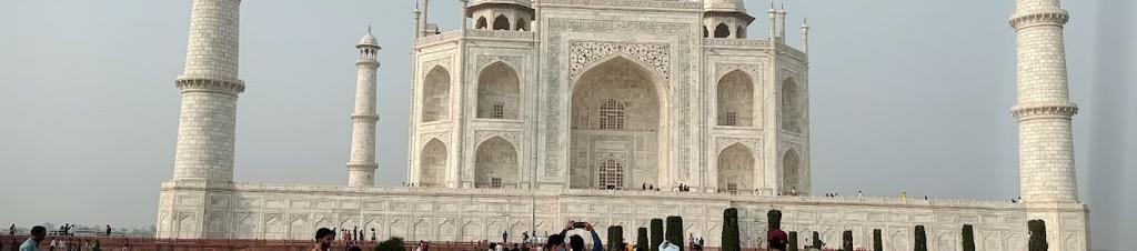 Luxury hotels in Agra