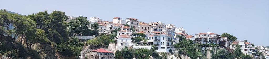 Luxury hotels in Skiathos