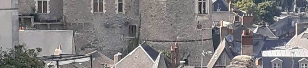 Luxury hotels in Laval