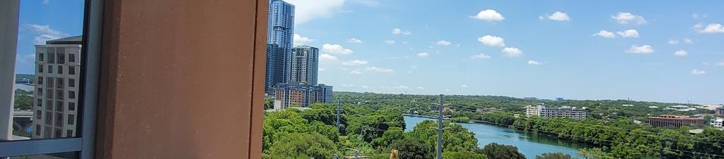 Luxury hotels in West Lake Hills