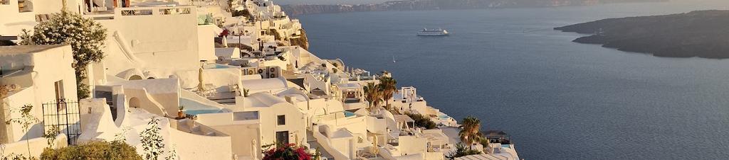 Luxury hotels in Fira