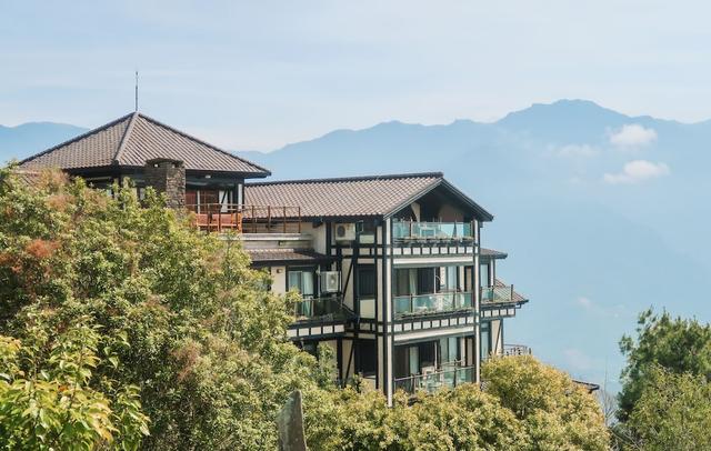 Impression Nordic Manor Club