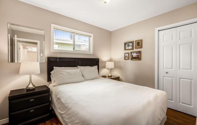 Perfect Getaway Cabin in the Okanagan 6