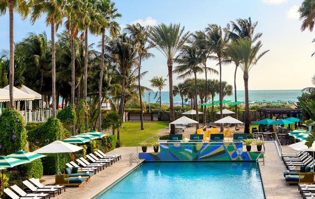 Kimpton Surfcomber Hotel, an IHG Hotel