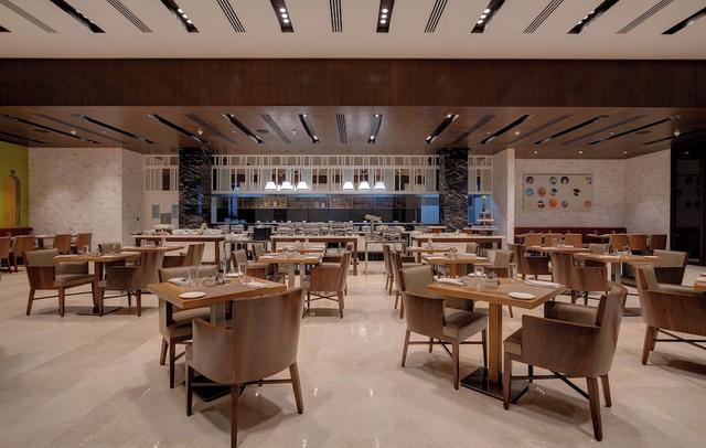 Courtyard by Marriott Surat