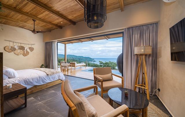 LALOON Luxury Suites - Adults Only