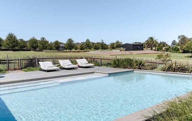 Linnaeus Farm Berry by Linnaeus Collection