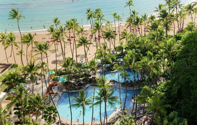 Hilton Hawaiian Village Waikiki Beach Resort