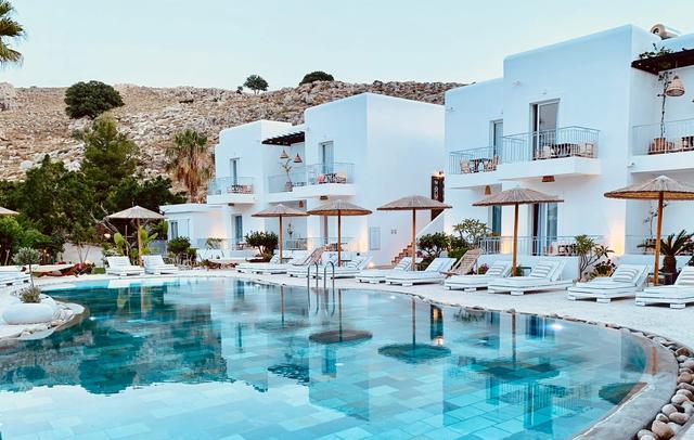 Caesars Gardens Hotel & Spa