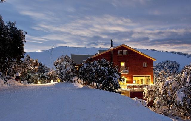 Summit Ridge Alpine Lodge