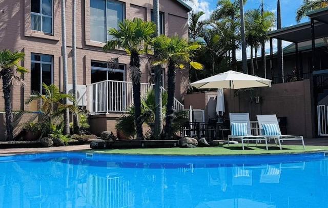 Mollymook Shored Hotel