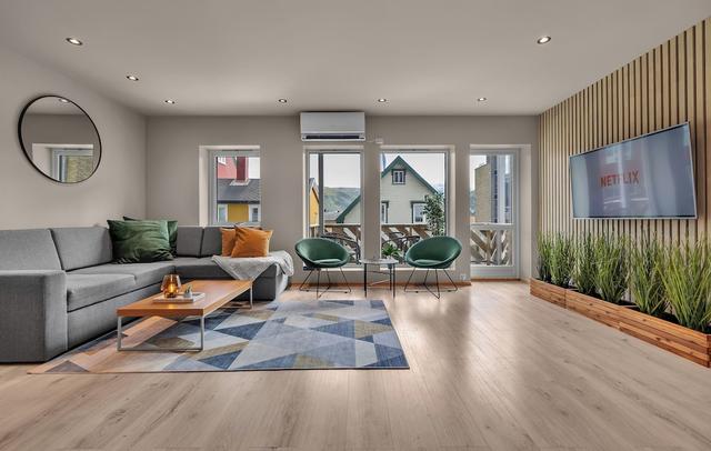 Arctic Homes - Premium Plaza