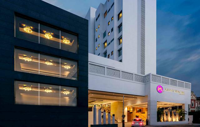 Grand Mercure Vadodara Surya Palace