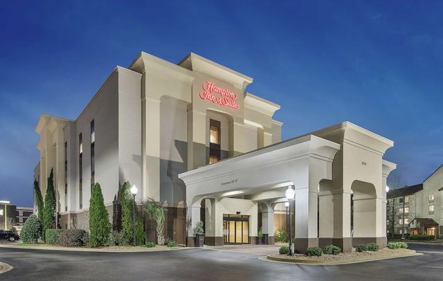 Hampton Inn & Suites Macon I-75 North