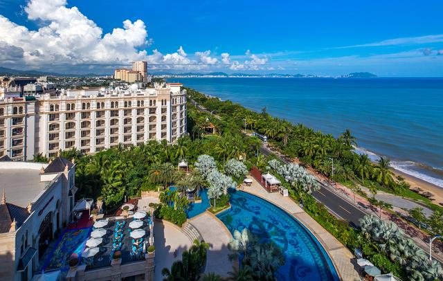 Crowne Plaza Resort Sanya Bay, an IHG Hotel