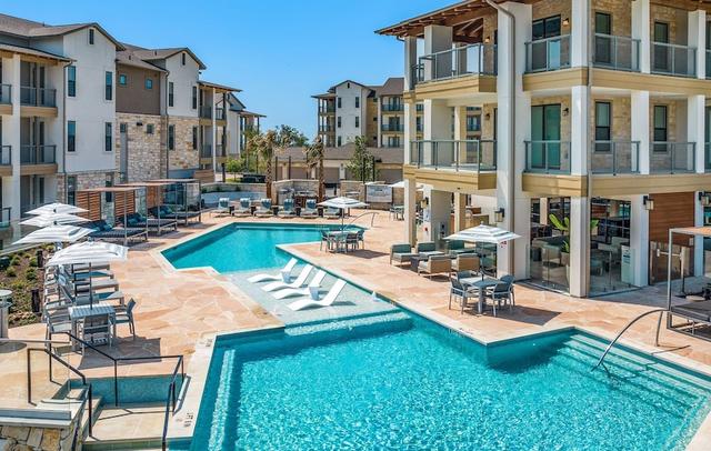 Hill Country Apartments by Landing