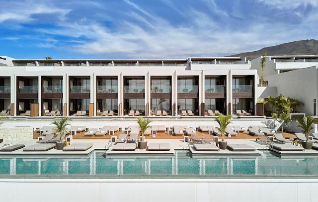 Royal Hideaway Corales Villas