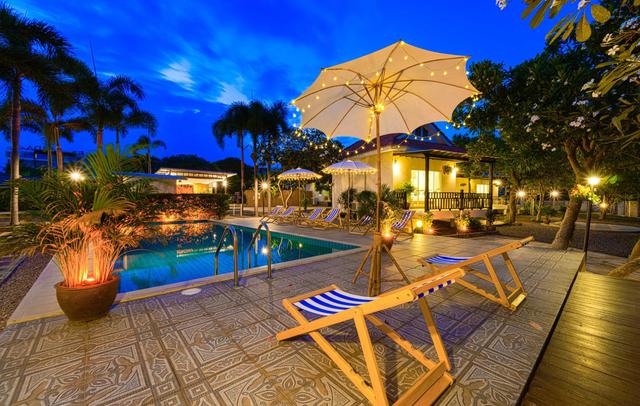 Fantastic 7 Bungalow Private Resort