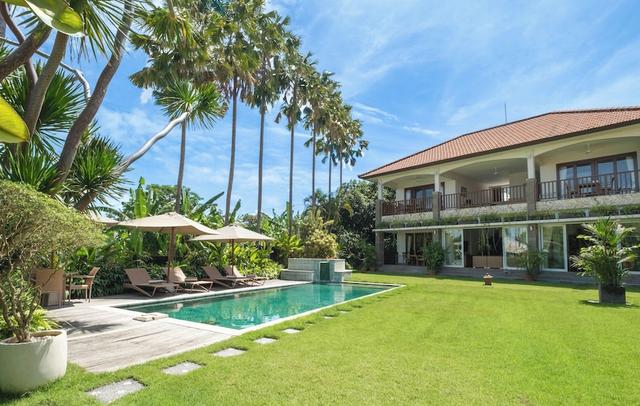 Villa Yenian by Villa Finder