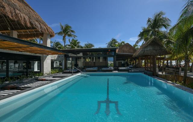 Casa del Jaguar Beach Hotel