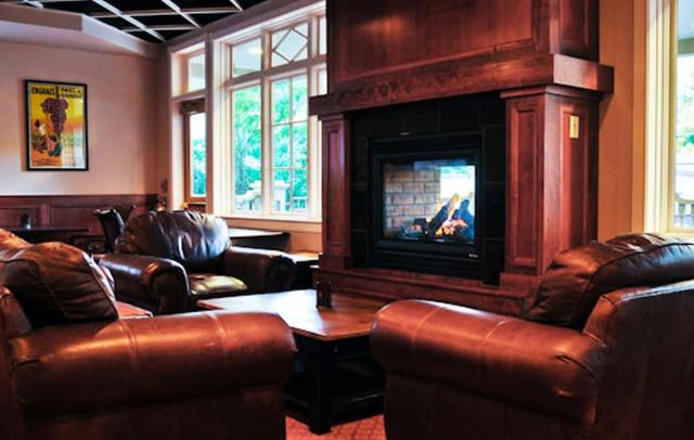 Cliff House at Pikes Peak