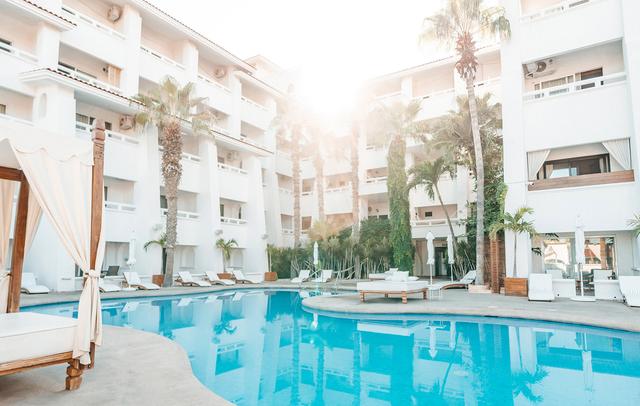 Bahia Hotel & Beach House