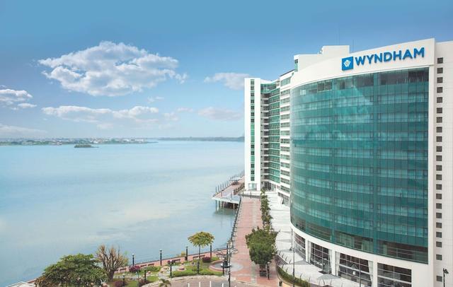 Wyndham Guayaquil Puerto Santa Ana