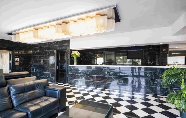 Salles Hotel Aeroport de Girona