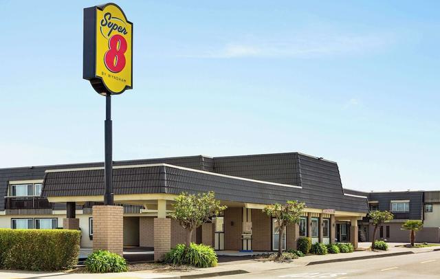 Super 8 by Wyndham Eureka