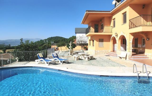 Beautiful Villa in Blanes With Private Swimming Pool