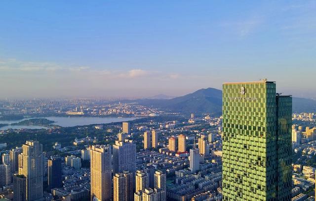 The Ritz-Carlton, Nanjing