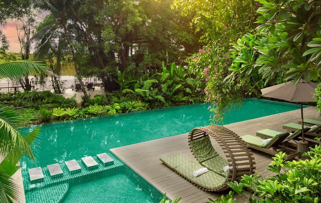 An Lam Retreats Saigon River