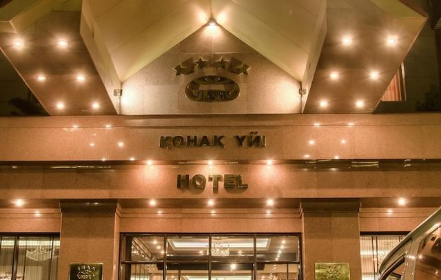 Uyut Hotel