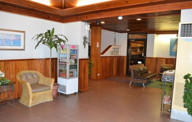 West Plaza Hotel by the Sea