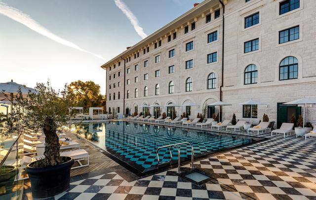 Hotel Brown Beach House & Spa