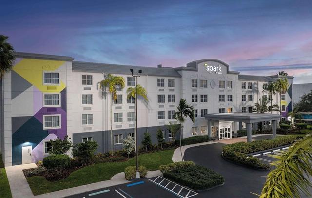 Spark by Hilton Miami Doral